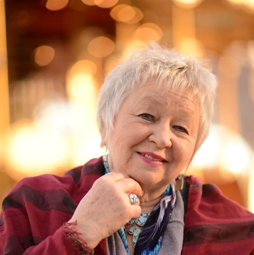                         Rychkova Lydia
            